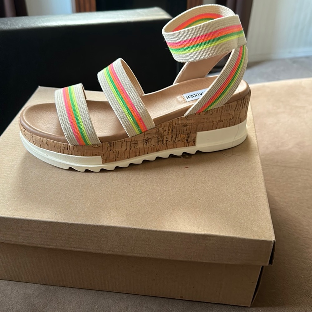 STEVE MADDEN